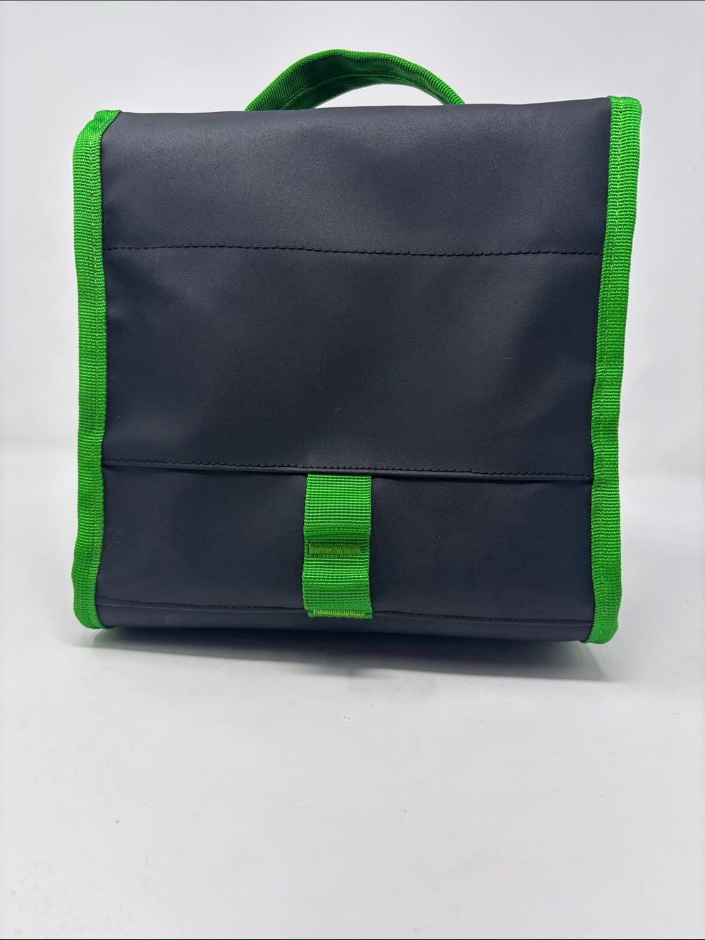 Yeti limited day trip Black with Bright Green Trim Bag - Picture 3 of 9
